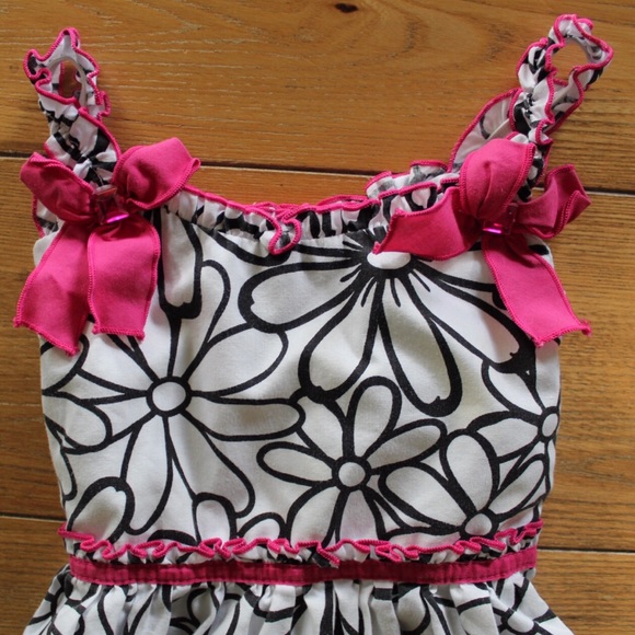 Preowned Girls 5/ 5T (3 Piece) Bundle Lot - Picture 3 of 11